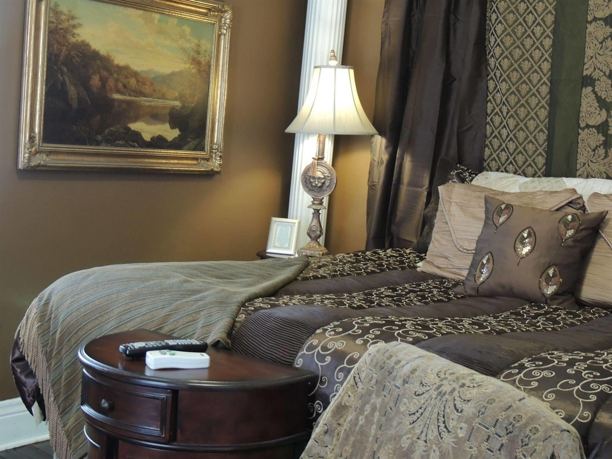 Lyons Twin Mansions Otel Fort Scott Dış mekan fotoğraf